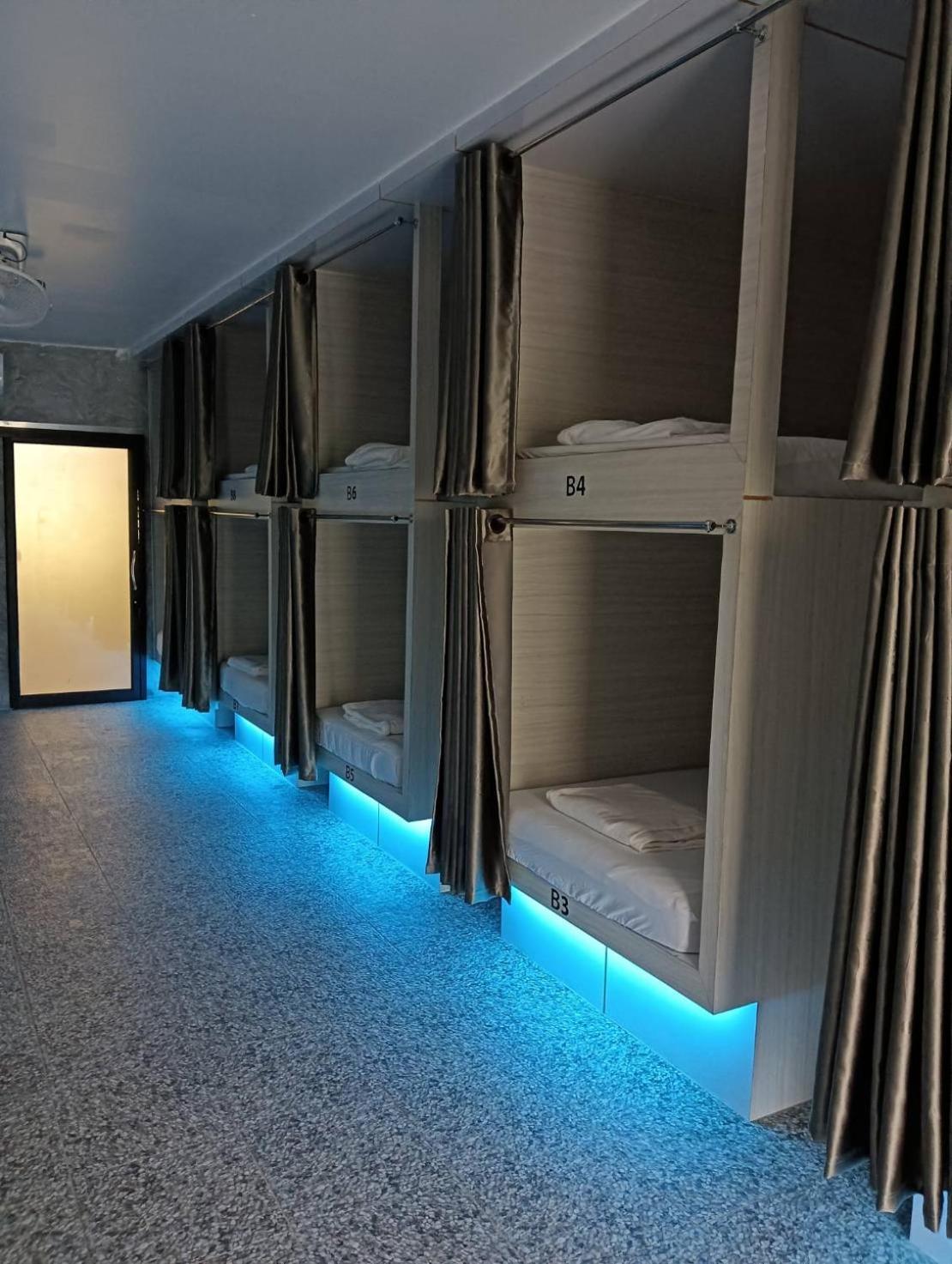 White Jail At Koh Tao Hostel Экстерьер фото