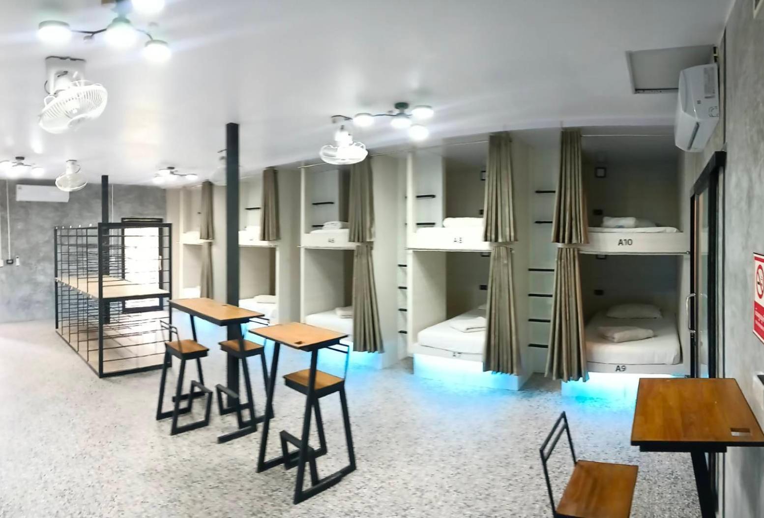 White Jail At Koh Tao Hostel Экстерьер фото