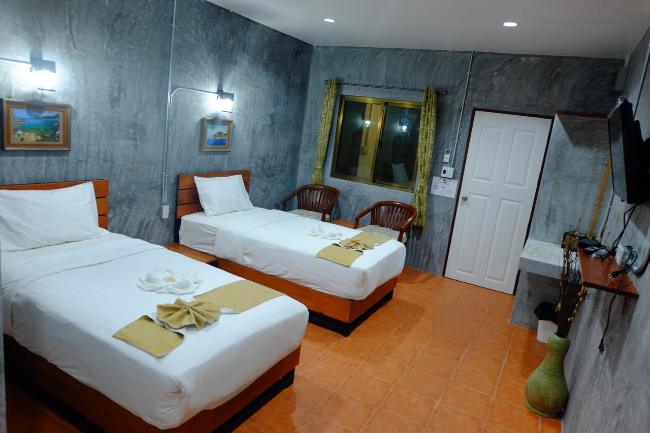 White Jail At Koh Tao Hostel Экстерьер фото