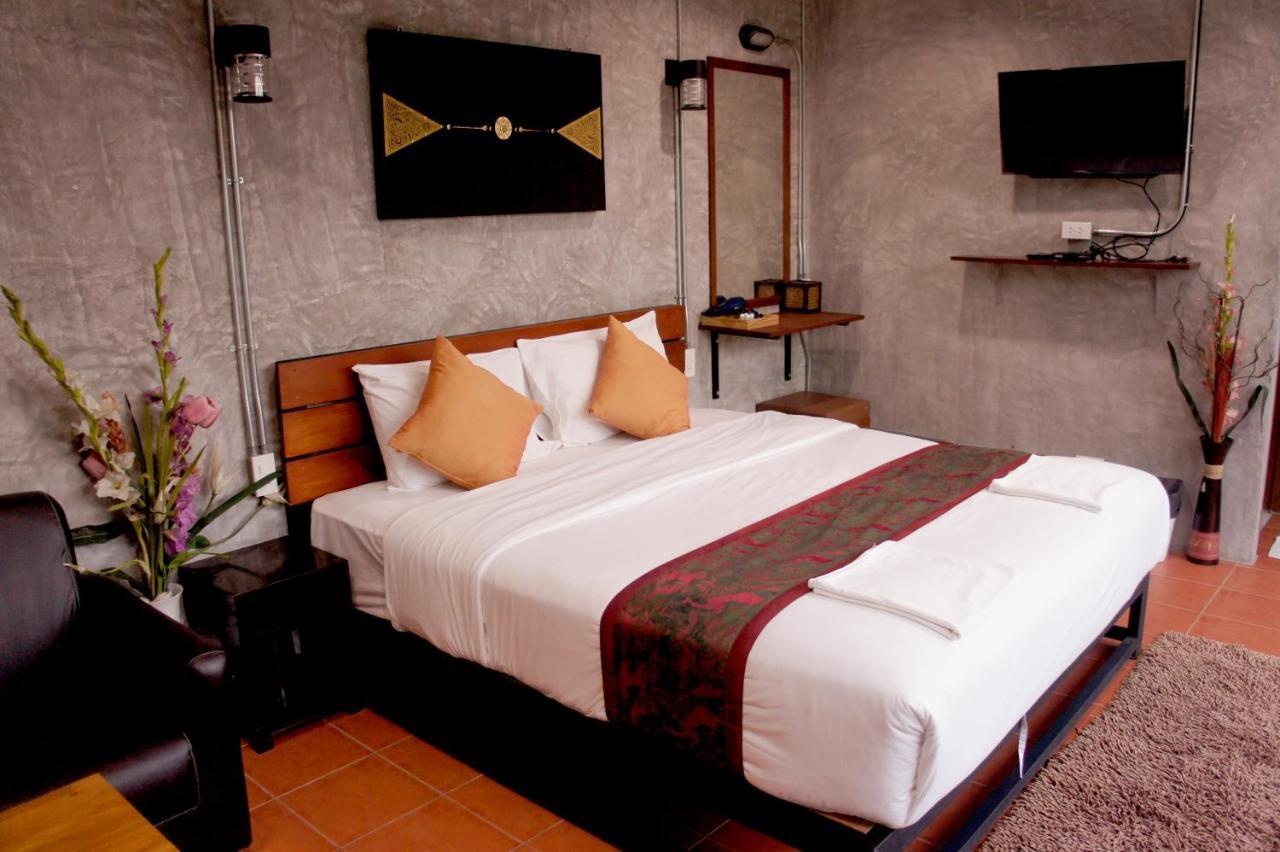 White Jail At Koh Tao Hostel Экстерьер фото