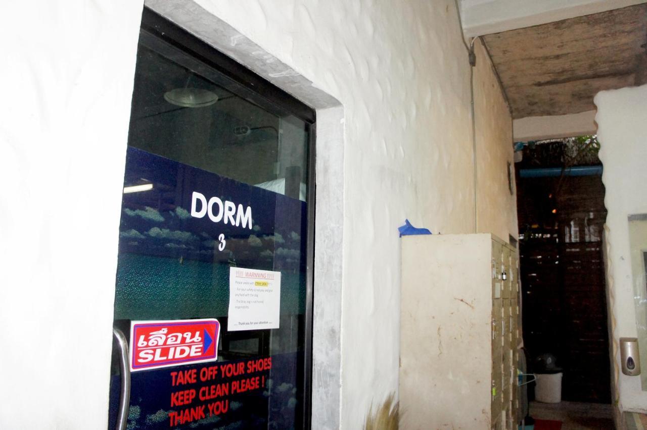 White Jail At Koh Tao Hostel Экстерьер фото